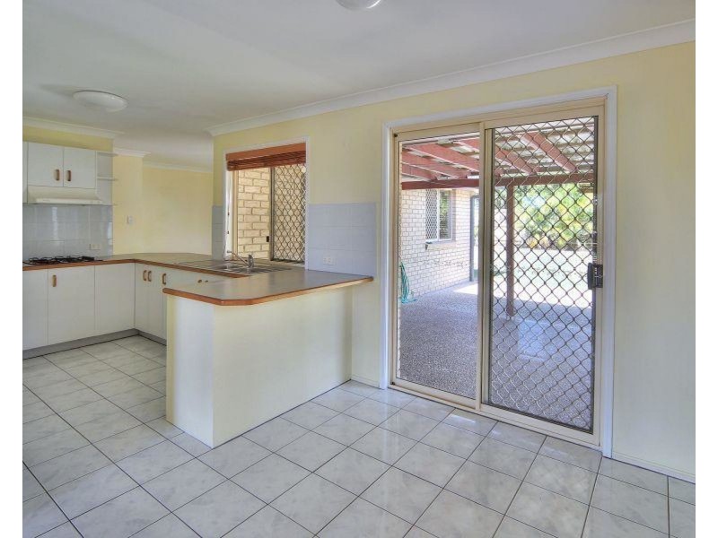 82 Jindabyne Circuit, Forest Lake QLD 4078