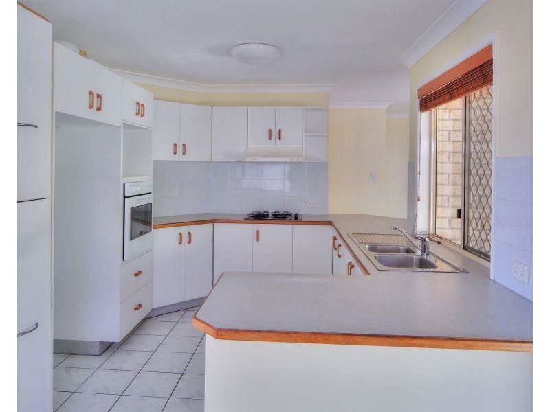 82 Jindabyne Circuit, Forest Lake QLD 4078