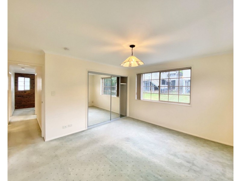 4/6 Shirley Street, Indooroopilly QLD 4068