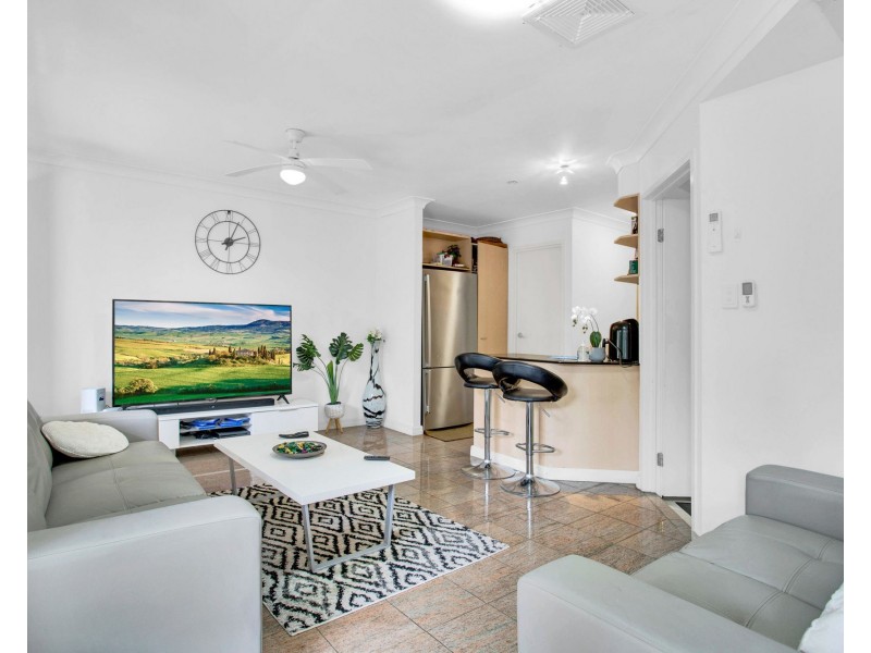 2/8 Sundridge Street, Taringa QLD 4068