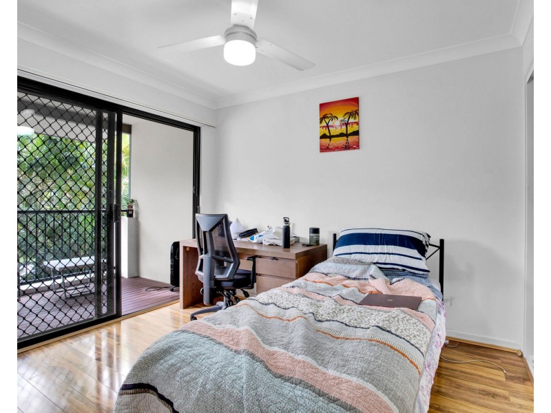 2/8 Sundridge Street, Taringa QLD 4068