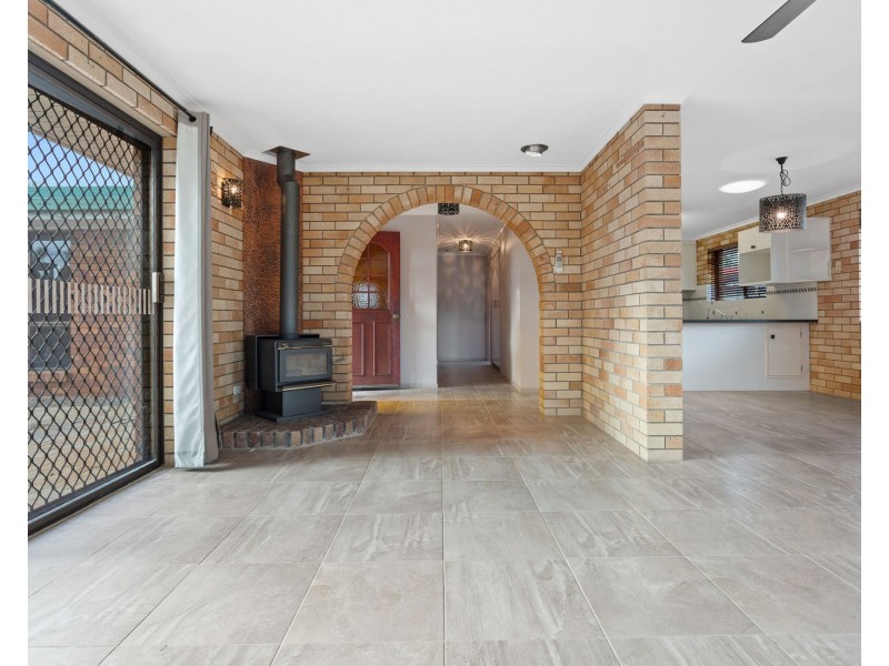 12 Enford Street, Hillcrest QLD 4118