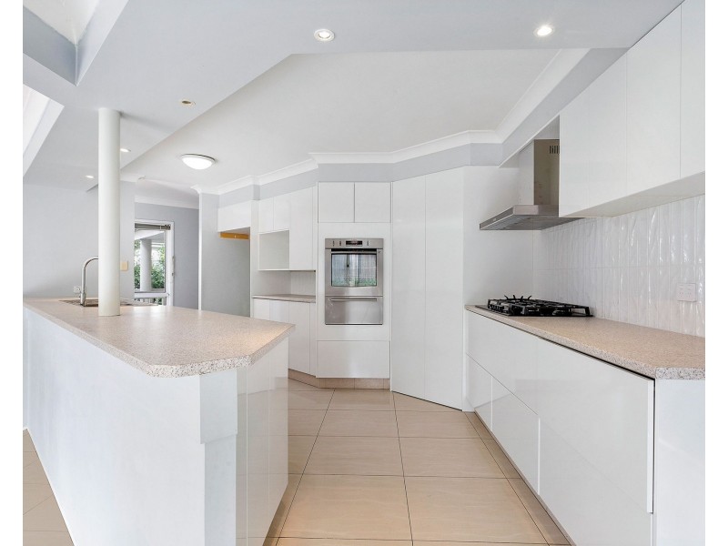 29 Mukurta Street, Chapel Hill QLD 4069