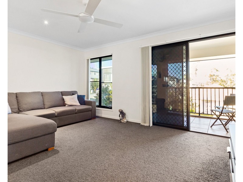 10 Madeira Street, Springfield Lakes QLD 4300