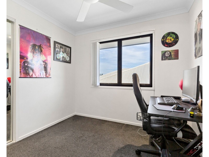 10 Madeira Street, Springfield Lakes QLD 4300