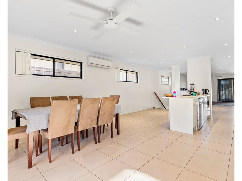 10 Madeira Street, Springfield Lakes QLD 4300