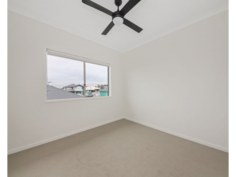 11 Bamboo Road, Greenbank QLD 4124