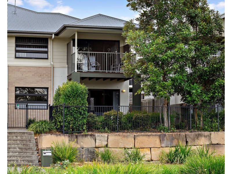 2/66 Grande Avenue, Springfield Lakes QLD 4300