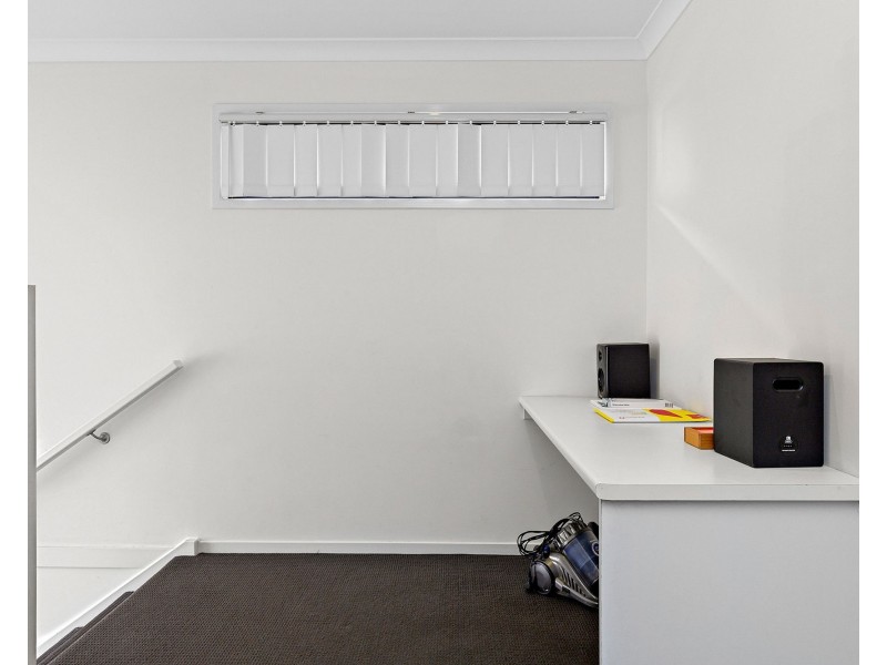 2/66 Grande Avenue, Springfield Lakes QLD 4300