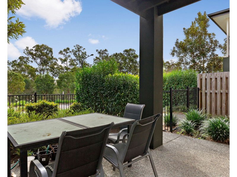 2/66 Grande Avenue, Springfield Lakes QLD 4300