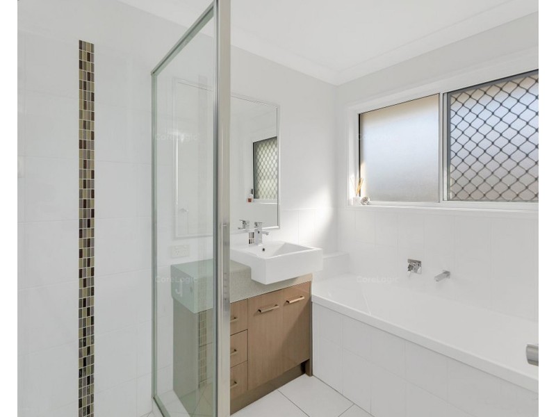 5 Laguna Crescent, Springfield Lakes QLD 4300