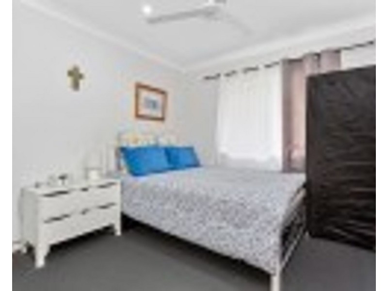 99 Brittains Rd, Augustine Heights QLD 4300