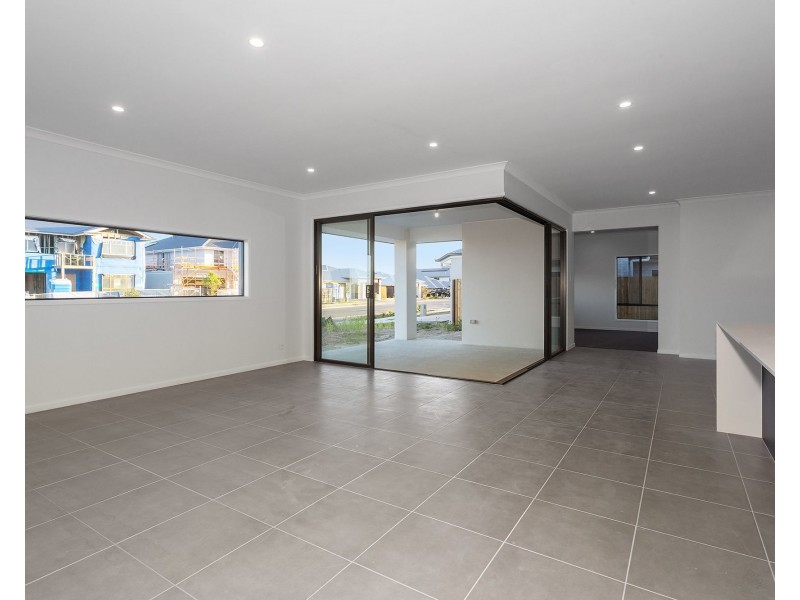 36 Guroman Drive, Greenbank QLD 4124