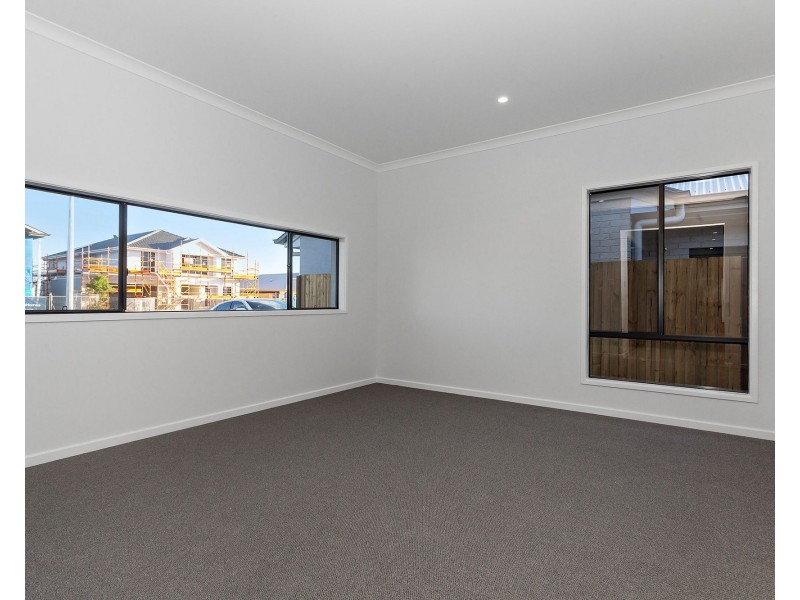 36 Guroman Drive, Greenbank QLD 4124