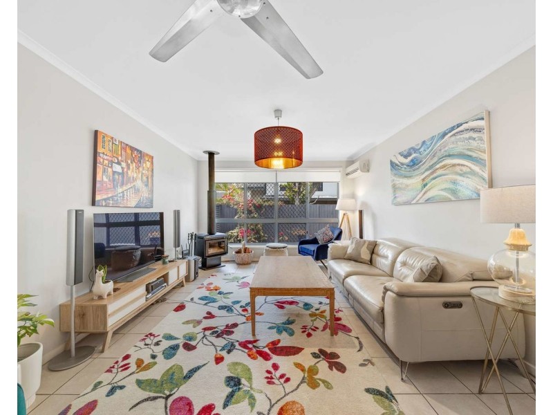 28 Ironbark Road, Chapel Hill QLD 4069