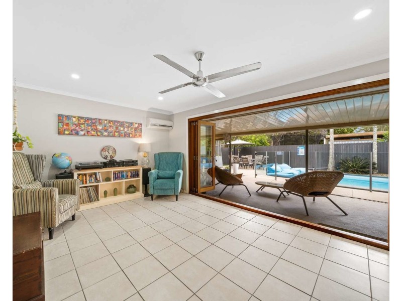 28 Ironbark Road, Chapel Hill QLD 4069