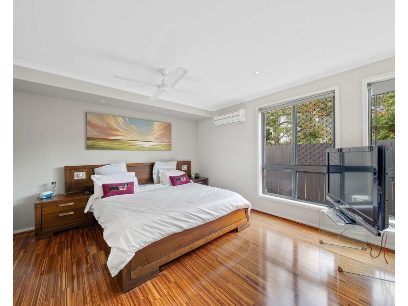 28 Ironbark Road, Chapel Hill QLD 4069