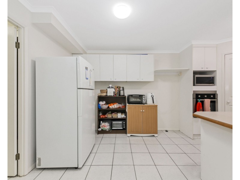 13/19 Merlin Tce, Kenmore QLD 4069