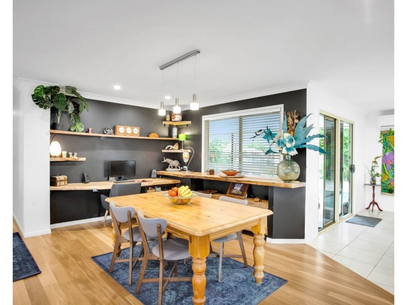 43 Armstrong Way, Highland Park QLD 4211