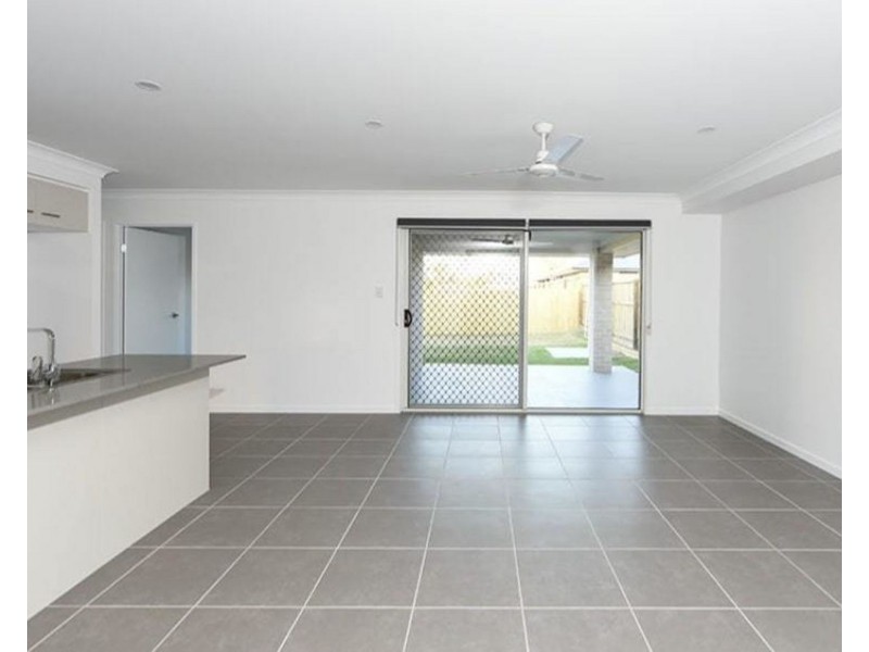 13 Boyland Way, Ripley QLD 4306