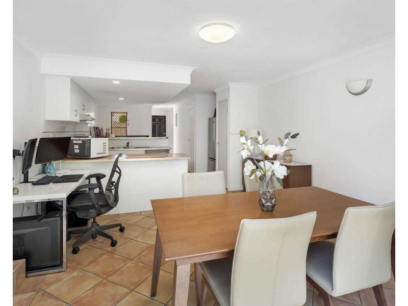 2/30 MacDonell Street, Toowong QLD 4066