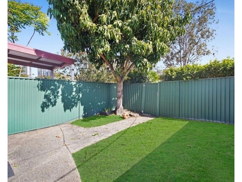 5 Spencer Street, Southport QLD 4215