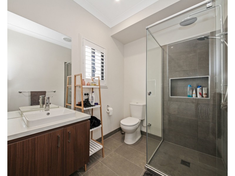 4 Wimbledon Close, Doolandella QLD 4077