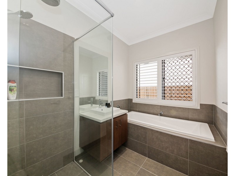 4 Wimbledon Close, Doolandella QLD 4077