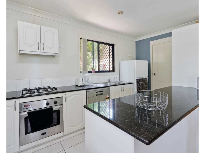 4/10 Montrose Road, Taringa QLD 4068