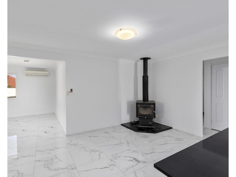 5 Montville Place, Forest Lake QLD 4078