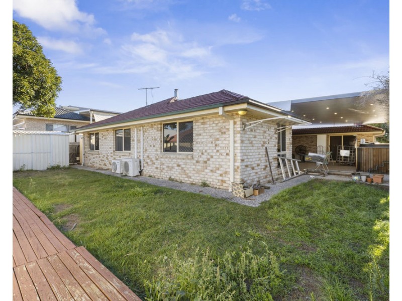 5 Montville Place, Forest Lake QLD 4078