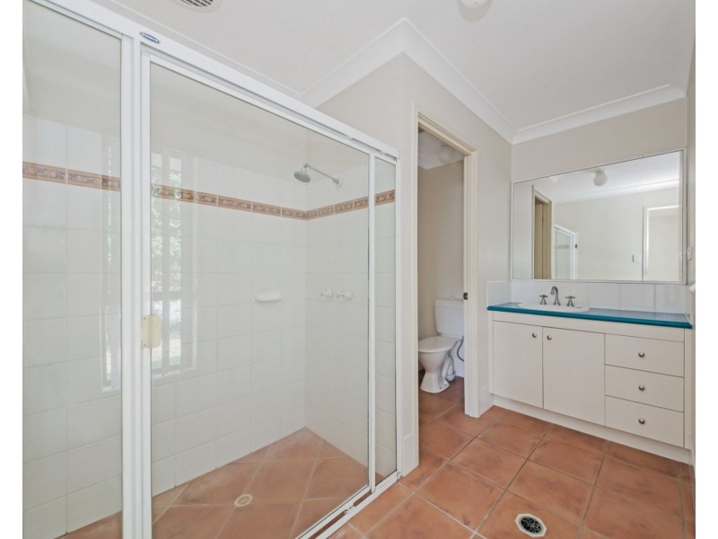 7 Savill Close, Forest Lake QLD 4078