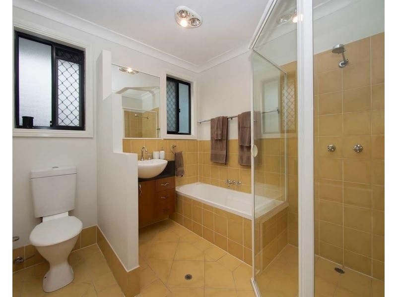 45 Andaman Road, Jamboree Heights QLD 4074