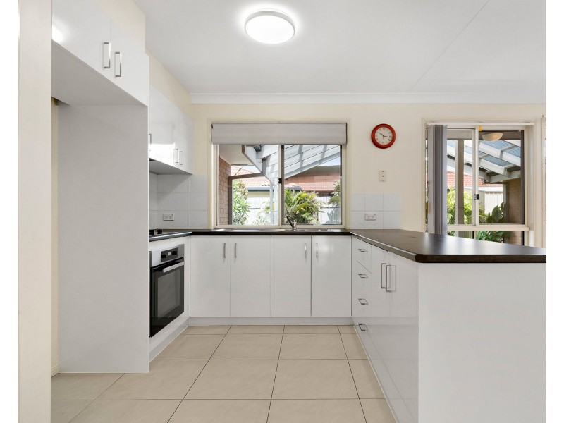 24 Chapman Place, Oxley QLD 4075