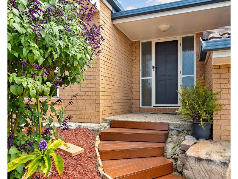 24 Chapman Place, Oxley QLD 4075