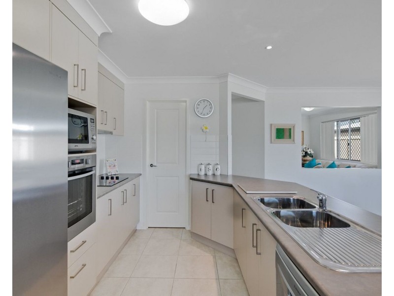 49 Lancaster Circuit, Redland Bay QLD 4165