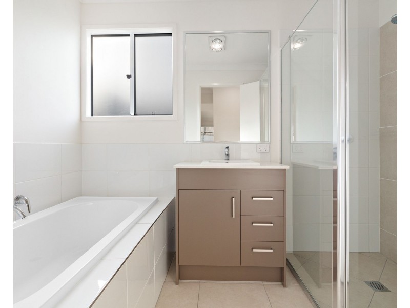 112 Lunar Circuit, Spring Mountain QLD 4124