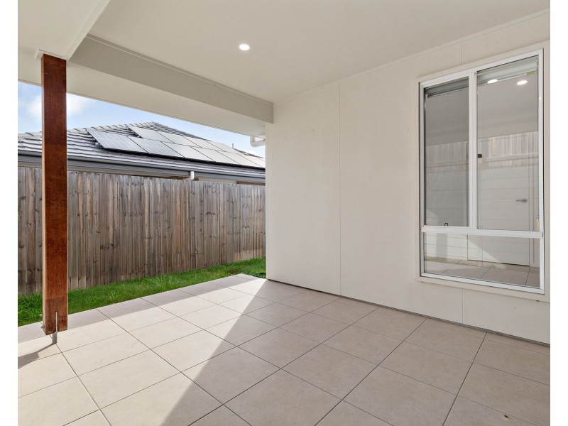 112 Lunar Circuit, Spring Mountain QLD 4124