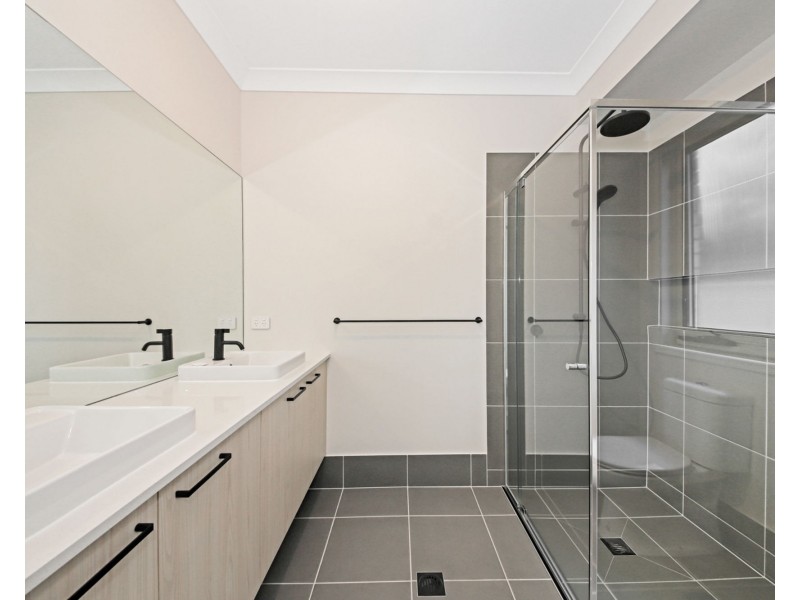 43 Johnston Street, Bellbird Park QLD 4300