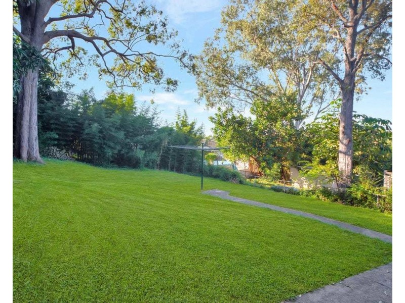 231 Appleby Road, Stafford Heights QLD 4053