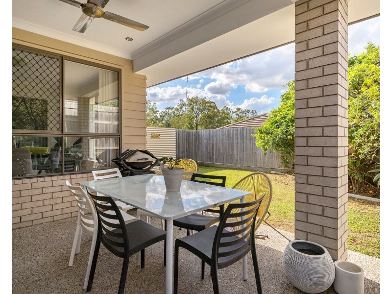 33 Arnaldo Avenue, Augustine Heights QLD 4300