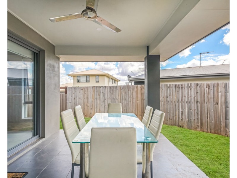 10 William Bay Court, South Ripley QLD 4306