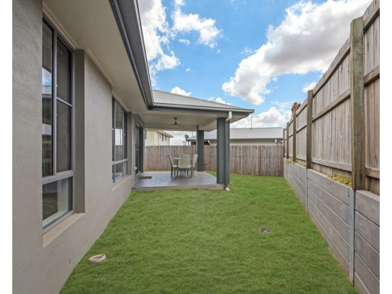 10 William Bay Court, South Ripley QLD 4306