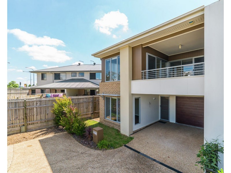 27 O’Reilly Crescent, Springfield Lakes QLD 4300