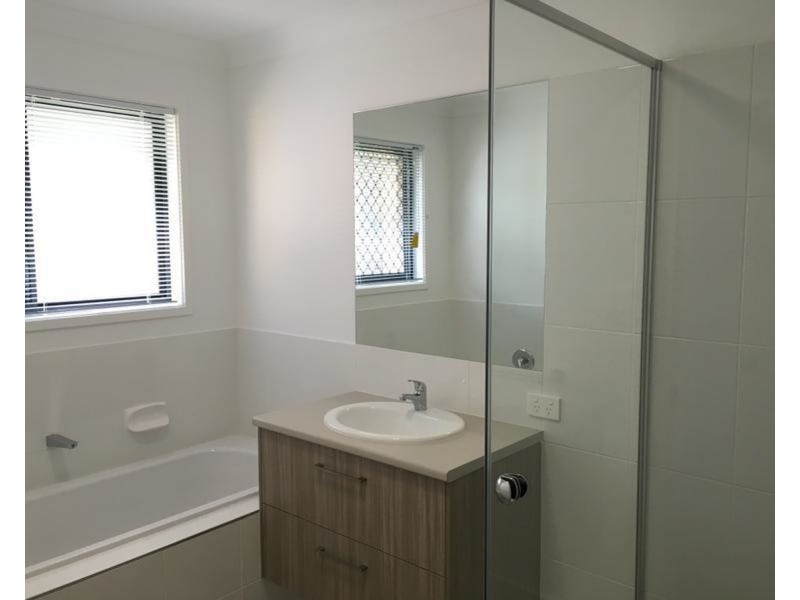 13 Portree Crescent, Heathwood QLD 4110