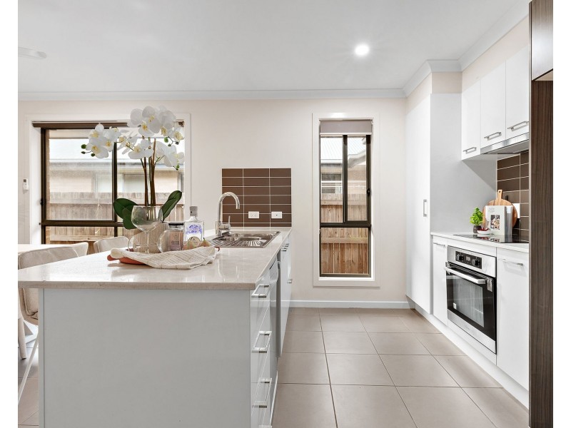 29 Cordeaux Crescent, Redbank Plains QLD 4301