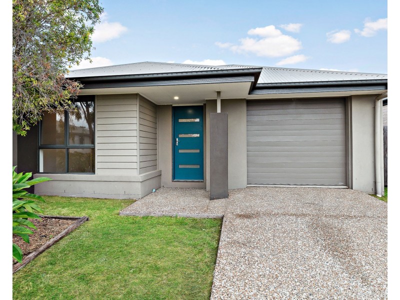 29 Cordeaux Crescent, Redbank Plains QLD 4301