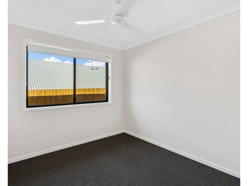 10 Hoist court, Augustine Heights QLD 4300