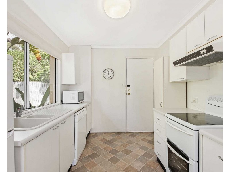 1/104 Carmody Road, St Lucia QLD 4067