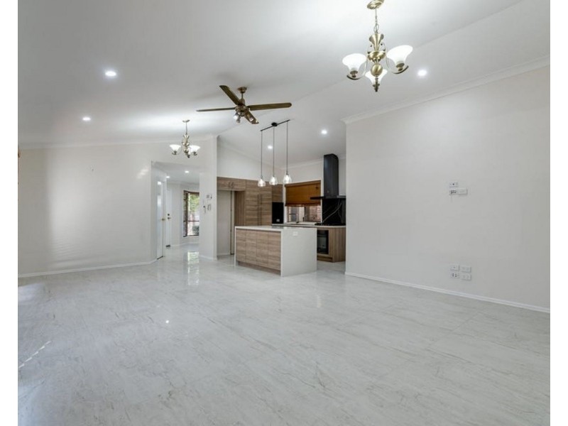 41 St James Street, Forest Lake QLD 4078